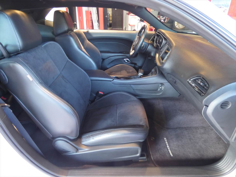 ダッジ チャレンジャー GT　2017年ﾓﾃﾞﾙ AWD 黒ｺﾝﾋﾞ革 ｻﾝﾙｰﾌ ｼｰﾄﾋｰﾀｰ&ｸｰﾗｰ Aｶｰﾌﾟﾚｲ Bｶﾒﾗ ETC　2年保証