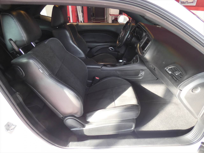 ダッジ チャレンジャー GT Plus　2020年ﾓﾃﾞﾙ ﾌﾞﾗｯｸﾄｯﾌﾟPKG 黒ｺﾝﾋﾞ革 ｻﾝﾙｰﾌ ｼｰﾄﾋｰﾀｰ&ｸｰﾗｰ Aｶｰﾌﾟﾚｲ Bｶﾒﾗ ETC　2年保証