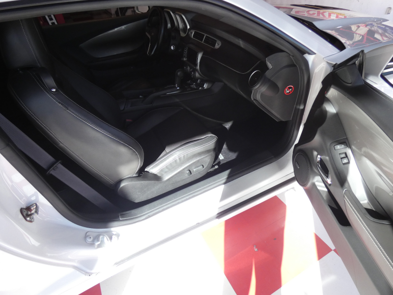 シボレー カマロ LTRS　正規D車 2015yﾓﾃﾞﾙ 黒革 ｼｰﾄﾋｰﾀｰ 4連ﾒｰﾀｰ 純正ﾓﾆﾀｰ 純正20ｲﾝﾁAW ETC　2年保証