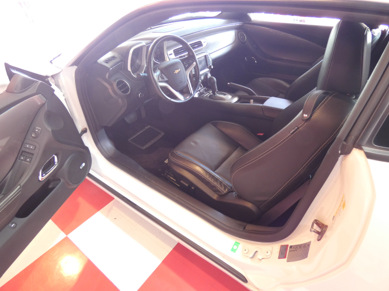 シボレー カマロ LTRS　正規D車 2015yﾓﾃﾞﾙ 黒革 ｼｰﾄﾋｰﾀｰ 4連ﾒｰﾀｰ 純正ﾓﾆﾀｰ 純正20ｲﾝﾁAW ETC　2年保証