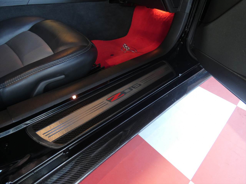 シボレー コルベット Z06　2009yﾓﾃﾞﾙ 6速MT 黒&灰革 HUD Borlaﾏﾌﾗｰ F&Sｶｰﾎﾞﾝｽﾎﾟｲﾗｰ ﾅﾋﾞTV USﾃｰﾙ ETC　2年保証