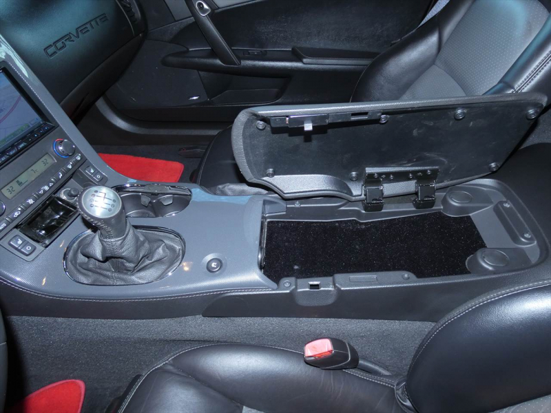 シボレー コルベット Z06　2009yﾓﾃﾞﾙ 6速MT 黒&灰革 HUD Borlaﾏﾌﾗｰ F&Sｶｰﾎﾞﾝｽﾎﾟｲﾗｰ ﾅﾋﾞTV USﾃｰﾙ ETC　2年保証