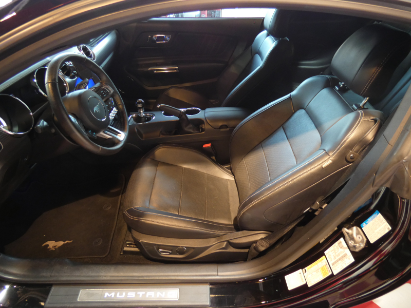 フォード マスタング GT Premium　2017年ﾓﾃﾞﾙ 6MT ﾊﾟﾌｫｰﾏﾝｽPKG GT350ﾙｯｸ SYNCﾀｯﾁﾓﾆﾀｰ 専用19ｲﾝﾁAW Bｶﾒﾗ　2年保証