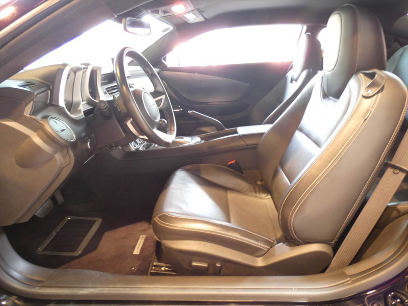 シボレー カマロ LTRS　正規D車 2011yﾓﾃﾞﾙ 黒革 ｼｰﾄﾋｰﾀｰ 4連ﾒｰﾀｰ 純正ｵｰﾃﾞｨｵ 社外ﾅﾋﾞTV 純正20ｲﾝﾁAW ETC　2年保証