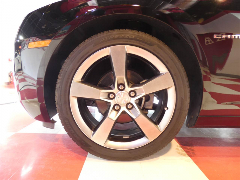 シボレー カマロ LTRS　正規D車 2011yﾓﾃﾞﾙ 黒革 ｼｰﾄﾋｰﾀｰ 4連ﾒｰﾀｰ 純正ｵｰﾃﾞｨｵ 社外ﾅﾋﾞTV 純正20ｲﾝﾁAW ETC　2年保証