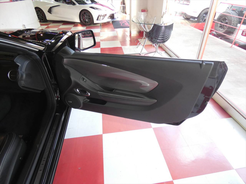シボレー カマロ LTRS　正規D車 2011yﾓﾃﾞﾙ 黒革 ｼｰﾄﾋｰﾀｰ 4連ﾒｰﾀｰ 純正ｵｰﾃﾞｨｵ 社外ﾅﾋﾞTV 純正20ｲﾝﾁAW ETC　2年保証