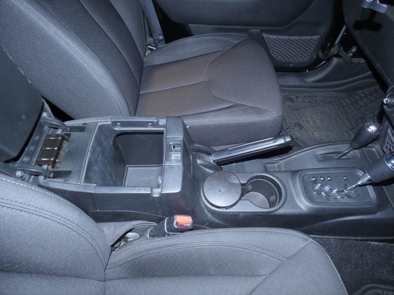 ジープ ラングラー ｱﾝﾘﾐﾃｯﾄﾞ ｽﾎﾟｰﾂ　2016年ﾓﾃﾞﾙ 正規D車 USﾊﾞﾝﾊﾟｰ MKW17ｲﾝﾁAW ﾌﾗｯﾄｵｰﾊﾞｰﾌｪﾝﾀﾞｰ ﾏｯﾄﾞﾀｲﾔ ｸﾙｺﾝ　2年保証