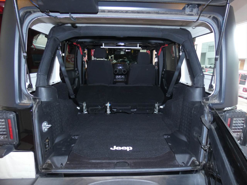 ジープ ラングラー ｱﾝﾘﾐﾃｯﾄﾞ ｽﾎﾟｰﾂ　2016年ﾓﾃﾞﾙ 正規D車 USﾊﾞﾝﾊﾟｰ MKW17ｲﾝﾁAW ﾌﾗｯﾄｵｰﾊﾞｰﾌｪﾝﾀﾞｰ ﾏｯﾄﾞﾀｲﾔ ｸﾙｺﾝ　2年保証