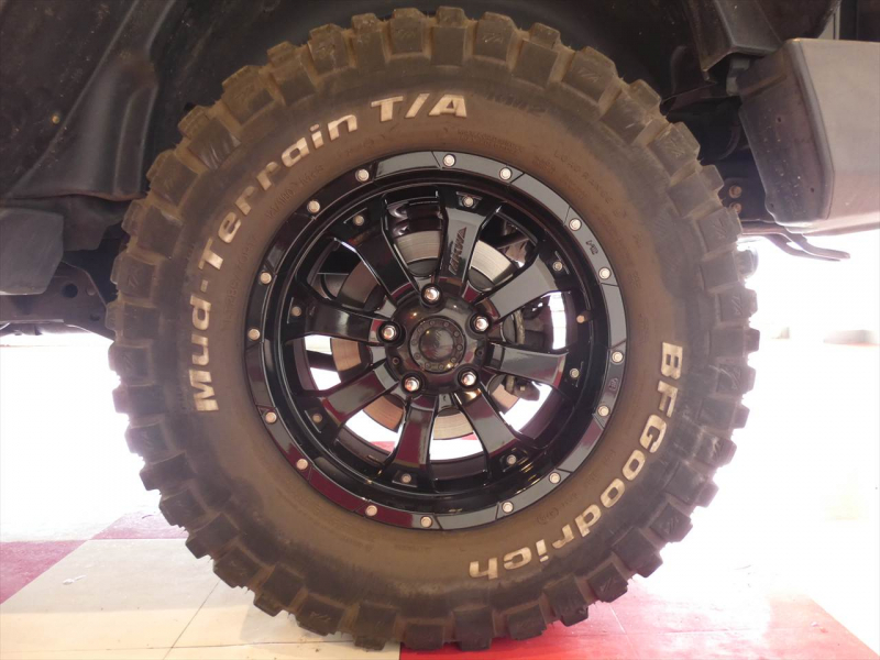 ジープ ラングラー ｱﾝﾘﾐﾃｯﾄﾞ ｽﾎﾟｰﾂ　2016年ﾓﾃﾞﾙ 正規D車 USﾊﾞﾝﾊﾟｰ MKW17ｲﾝﾁAW ﾌﾗｯﾄｵｰﾊﾞｰﾌｪﾝﾀﾞｰ ﾏｯﾄﾞﾀｲﾔ ｸﾙｺﾝ　2年保証