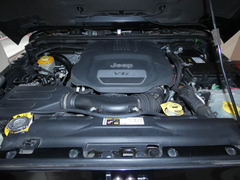 ジープ ラングラー ｱﾝﾘﾐﾃｯﾄﾞ ｽﾎﾟｰﾂ　2016年ﾓﾃﾞﾙ 正規D車 USﾊﾞﾝﾊﾟｰ MKW17ｲﾝﾁAW ﾌﾗｯﾄｵｰﾊﾞｰﾌｪﾝﾀﾞｰ ﾏｯﾄﾞﾀｲﾔ ｸﾙｺﾝ　2年保証