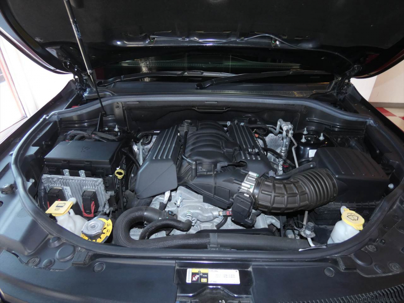 ジープ グランドチェロキー SRT8　正規D車 2017yﾓﾃﾞﾙ 黒ｺﾝﾋﾞ革 ﾌﾟｯｼｭｽﾀｰﾄ 全席ｼｰﾄﾋｰﾀｰ ｻﾝﾙｰﾌ 純正ﾅﾋﾞTV ﾊｰﾏﾝｶｰﾄﾞﾝ Bｶﾒﾗ　2年保証