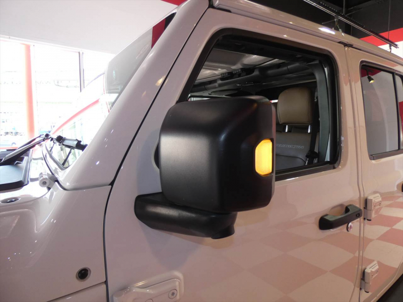 ジープ グラディエーター ﾙﾋﾞｺﾝ　正規D車 2022yﾓﾃﾞﾙ 茶革ｼｰﾄ ﾌﾟｯｼｭｽﾀｰﾄ ｼｰﾄﾋｰﾀｰ 純正ﾅﾋﾞTV Aｶｰﾌﾟﾚｲ 純正17ｲﾝﾁAW ﾊｰﾄﾞﾄﾉｶﾊﾞｰ Bｶﾒﾗ　2年保証