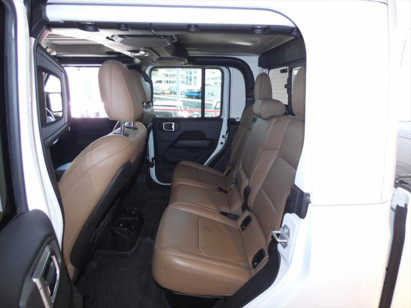 ジープ グラディエーター ﾙﾋﾞｺﾝ　正規D車 2022yﾓﾃﾞﾙ 茶革ｼｰﾄ ﾌﾟｯｼｭｽﾀｰﾄ ｼｰﾄﾋｰﾀｰ 純正ﾅﾋﾞTV Aｶｰﾌﾟﾚｲ 純正17ｲﾝﾁAW ﾊｰﾄﾞﾄﾉｶﾊﾞｰ Bｶﾒﾗ　2年保証