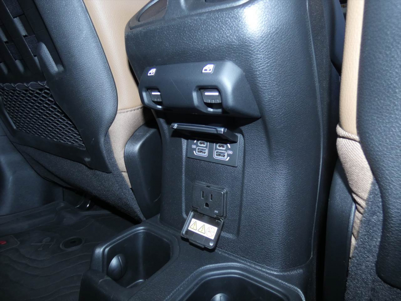 ジープ グラディエーター ﾙﾋﾞｺﾝ　正規D車 2022yﾓﾃﾞﾙ 茶革ｼｰﾄ ﾌﾟｯｼｭｽﾀｰﾄ ｼｰﾄﾋｰﾀｰ 純正ﾅﾋﾞTV Aｶｰﾌﾟﾚｲ 純正17ｲﾝﾁAW ﾊｰﾄﾞﾄﾉｶﾊﾞｰ Bｶﾒﾗ　2年保証