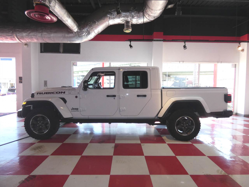 ジープ グラディエーター ﾙﾋﾞｺﾝ　正規D車 2022yﾓﾃﾞﾙ 茶革ｼｰﾄ ﾌﾟｯｼｭｽﾀｰﾄ ｼｰﾄﾋｰﾀｰ 純正ﾅﾋﾞTV Aｶｰﾌﾟﾚｲ 純正17ｲﾝﾁAW ﾊｰﾄﾞﾄﾉｶﾊﾞｰ Bｶﾒﾗ　2年保証