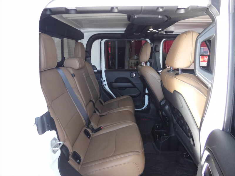 ジープ グラディエーター ﾙﾋﾞｺﾝ　正規D車 2022yﾓﾃﾞﾙ 茶革ｼｰﾄ ﾌﾟｯｼｭｽﾀｰﾄ ｼｰﾄﾋｰﾀｰ 純正ﾅﾋﾞTV Aｶｰﾌﾟﾚｲ 純正17ｲﾝﾁAW ﾊｰﾄﾞﾄﾉｶﾊﾞｰ Bｶﾒﾗ　2年保証