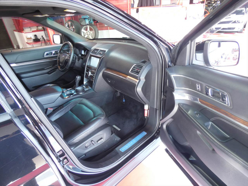 フォード エクスプローラー ﾘﾐﾃｯﾄﾞ　正規D車 2016yﾓﾃﾞﾙ 黒革 ﾂｲﾝﾑｰﾝﾙｰﾌ ｼｰﾄﾋｰﾀｰ FSBｶﾒﾗ ｸﾙｺﾝ ETC　2年保証