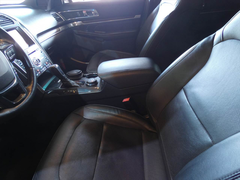 フォード エクスプローラー ﾘﾐﾃｯﾄﾞ　正規D車 2016yﾓﾃﾞﾙ 黒革 ﾂｲﾝﾑｰﾝﾙｰﾌ ｼｰﾄﾋｰﾀｰ FSBｶﾒﾗ ｸﾙｺﾝ ETC　2年保証