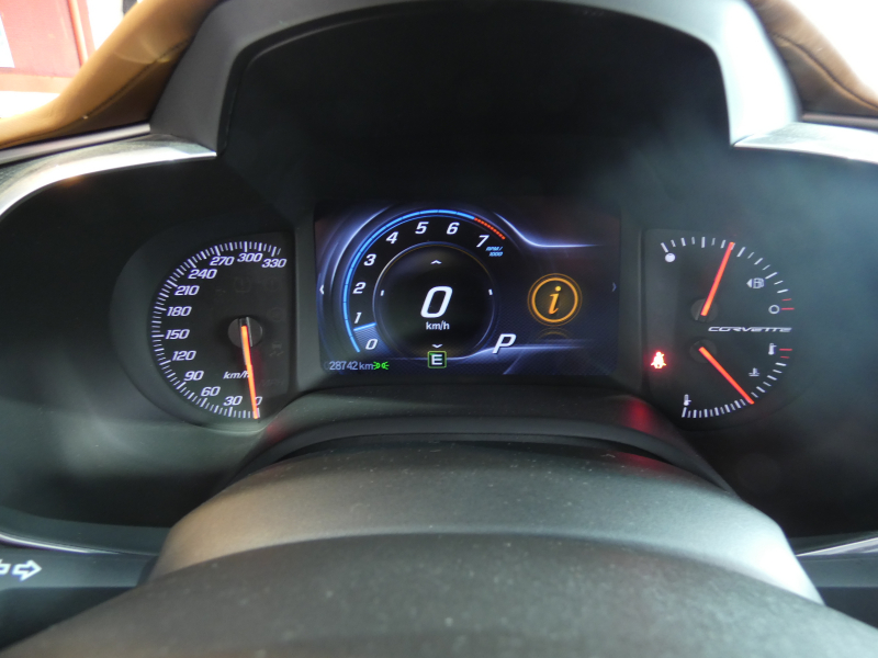 シボレー コルベット Z51　正規D車 2014年ﾓﾃﾞﾙ 茶革 ｸﾞﾗｽﾙｰﾌ ｼｰﾄﾋｰﾀｰ HUD ﾅﾋﾞTV 専用19/20AW ｷｾﾉﾝ Bｶﾒﾗ　2年保証