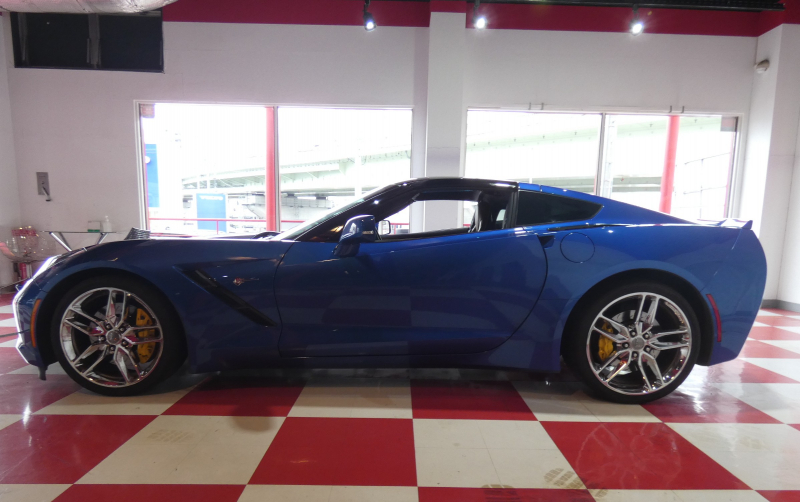 シボレー コルベット Z51　正規D車 2014年ﾓﾃﾞﾙ 茶革 ｸﾞﾗｽﾙｰﾌ ｼｰﾄﾋｰﾀｰ HUD ﾅﾋﾞTV 専用19/20AW ｷｾﾉﾝ Bｶﾒﾗ　2年保証