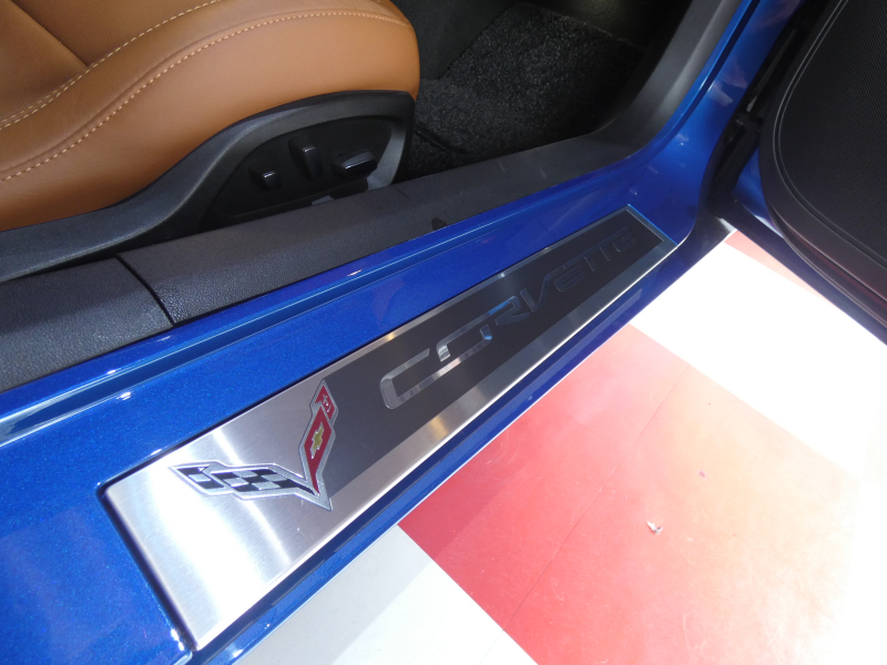 シボレー コルベット Z51　正規D車 2014年ﾓﾃﾞﾙ 茶革 ｸﾞﾗｽﾙｰﾌ ｼｰﾄﾋｰﾀｰ HUD ﾅﾋﾞTV 専用19/20AW ｷｾﾉﾝ Bｶﾒﾗ　2年保証