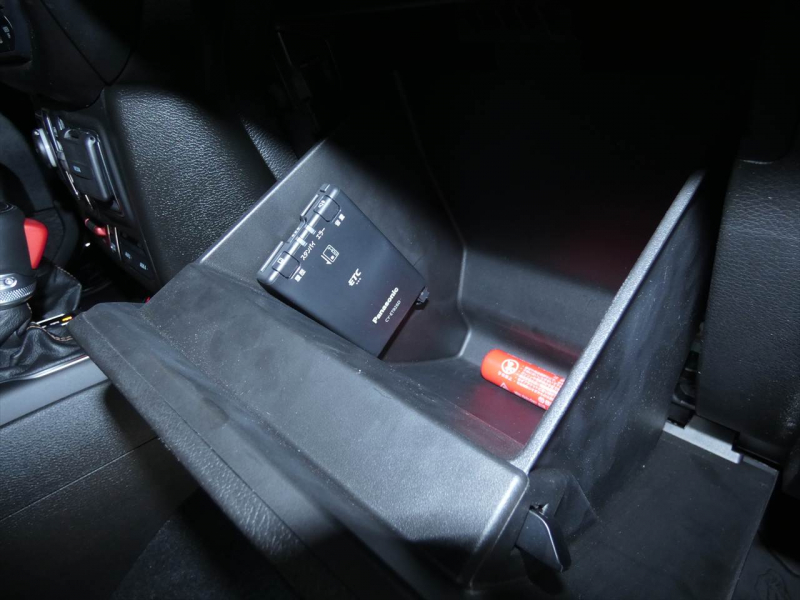 ジープ ラングラー ﾙﾋﾞｺﾝ 392　2021yﾓﾃﾞﾙ 新並 1ｵｰﾅｰ 黒革 ｽｶｲﾜﾝﾀｯﾁﾄｯﾌﾟ 可変ﾊﾞﾙﾌﾞﾏﾌﾗｰ 専用17ｲﾝﾁAW ｵｰﾄｽﾃｯﾌﾟ FOXｻｽ FSBｶﾒﾗ ETC　2年保証