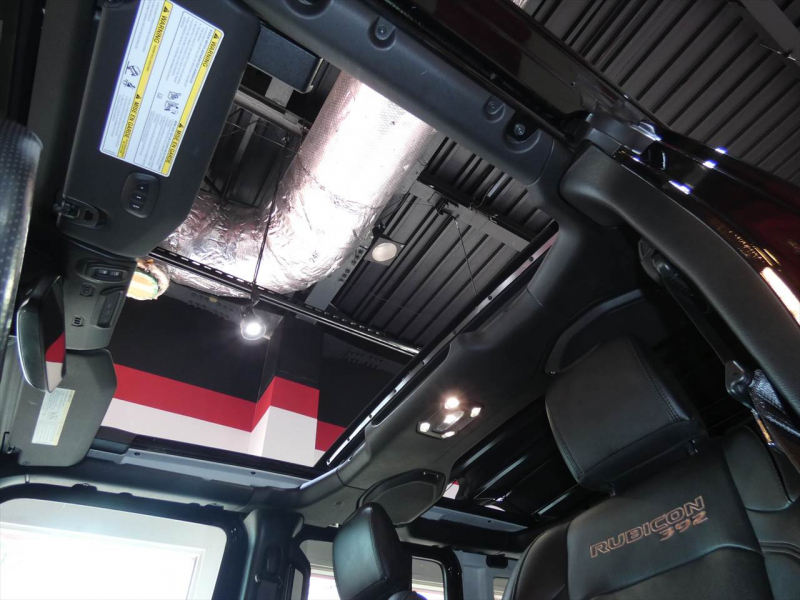 ジープ ラングラー ﾙﾋﾞｺﾝ 392　2021yﾓﾃﾞﾙ 新並 1ｵｰﾅｰ 黒革 ｽｶｲﾜﾝﾀｯﾁﾄｯﾌﾟ 可変ﾊﾞﾙﾌﾞﾏﾌﾗｰ 専用17ｲﾝﾁAW ｵｰﾄｽﾃｯﾌﾟ FOXｻｽ FSBｶﾒﾗ ETC　2年保証