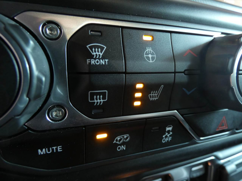 ジープ ラングラー ﾙﾋﾞｺﾝ 392　2021yﾓﾃﾞﾙ 新並 1ｵｰﾅｰ 黒革 ｽｶｲﾜﾝﾀｯﾁﾄｯﾌﾟ 可変ﾊﾞﾙﾌﾞﾏﾌﾗｰ 専用17ｲﾝﾁAW ｵｰﾄｽﾃｯﾌﾟ FOXｻｽ FSBｶﾒﾗ ETC　2年保証