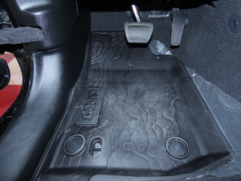 ジープ ラングラー ﾙﾋﾞｺﾝ 392　2021yﾓﾃﾞﾙ 新並 1ｵｰﾅｰ 黒革 ｽｶｲﾜﾝﾀｯﾁﾄｯﾌﾟ 可変ﾊﾞﾙﾌﾞﾏﾌﾗｰ 専用17ｲﾝﾁAW ｵｰﾄｽﾃｯﾌﾟ FOXｻｽ FSBｶﾒﾗ ETC　2年保証