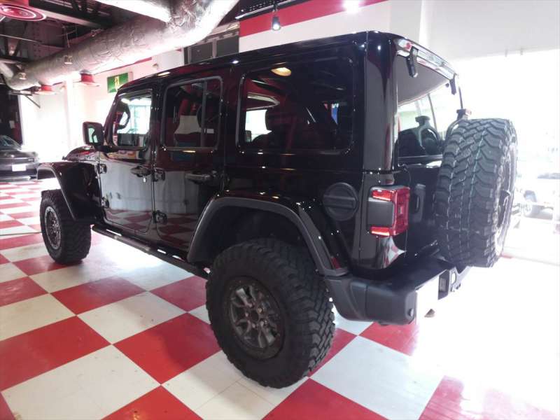 ジープ ラングラー ﾙﾋﾞｺﾝ 392　2021yﾓﾃﾞﾙ 新並 1ｵｰﾅｰ 黒革 ｽｶｲﾜﾝﾀｯﾁﾄｯﾌﾟ 可変ﾊﾞﾙﾌﾞﾏﾌﾗｰ 専用17ｲﾝﾁAW ｵｰﾄｽﾃｯﾌﾟ FOXｻｽ FSBｶﾒﾗ ETC　2年保証