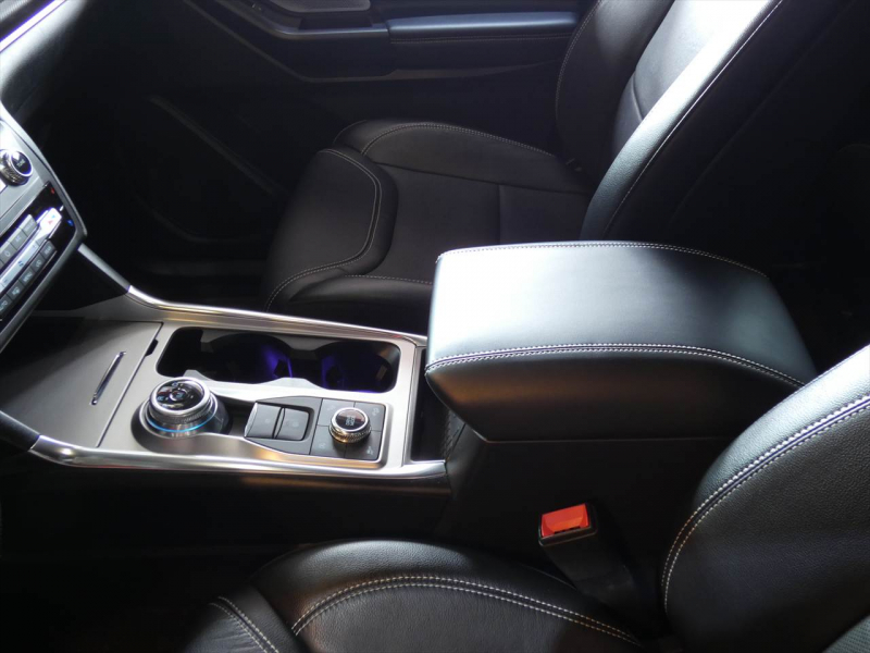 フォード エクスプローラー ST　2020年ﾓﾃﾞﾙ 新並 黒革 ｻﾝﾙｰﾌ Aｶｰﾌﾟﾚｲ ｼｰﾄﾋｰﾀｰ&ﾍﾞﾝﾁﾚｰﾀｰ FSB360ｶﾒﾗ ETC　2年保証