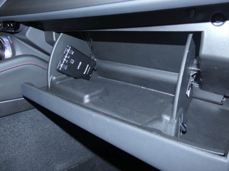 シボレー カマロ LTRS　正規D車 2023yﾓﾃﾞﾙ 1ｵｰﾅｰ 黒赤革ｼｰﾄ ｼｰﾄﾋｰﾀｰ&ｸｰﾗｰ 純正20ｲﾝﾁAW ﾌﾞﾚﾝﾎﾞ Bｶﾒﾗ ｸﾙｺﾝ　2年保証