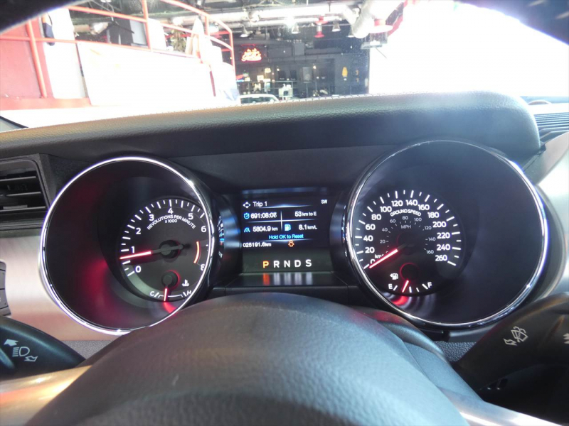 フォード マスタング ｴｺﾌﾞｰｽﾄ　2015yﾓﾃﾞﾙ 50ｲﾔｰｽﾞｴﾃﾞｨｼｮﾝ 正規D車 1ｵｰﾅｰ 黒革ｼｰﾄ ｼｰﾄﾋｰﾀｰ&ｸｰﾗｰ 純正19ｲﾝﾁﾌﾞﾗｯｸAW ﾀｯﾁｽｸﾘｰﾝﾃﾞｨｽﾌﾟﾚｲ Bｶﾒﾗ ETC　2年保証