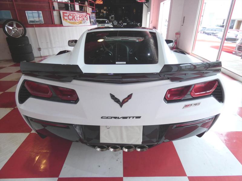 シボレー コルベット Z06　正規D車 2016yﾓﾃﾞﾙ ｽｰﾊﾟｰﾁｬｰｼﾞｬｰ搭載 ｶｰﾎﾞﾝﾙｰﾌ ｼｰﾄﾋｰﾀｰ ﾅﾋﾞTV F&Bｶﾒﾗ　2年保証