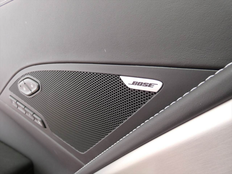 シボレー コルベット Z06　正規D車 2016yﾓﾃﾞﾙ ｽｰﾊﾟｰﾁｬｰｼﾞｬｰ搭載 ｶｰﾎﾞﾝﾙｰﾌ ｼｰﾄﾋｰﾀｰ ﾅﾋﾞTV F&Bｶﾒﾗ　2年保証