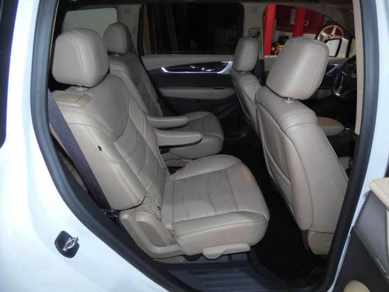 キャデラック XT6 ﾌﾟﾗﾁﾅﾑ　正規D車 2021yﾓﾃﾞﾙ ﾍﾞｰｼﾞｭ革 ｻﾝﾙｰﾌ BOSE  Aｶｰﾌﾟﾚｲ LEDﾍｯﾄﾞﾗｲﾄ Bｶﾒﾗ　2年保証