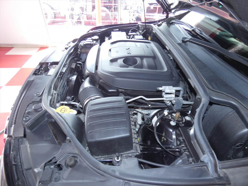 ジープ グランドチェロキー ｻﾐｯﾄ　正規D車 2019yﾓﾃﾞﾙ ﾎﾜｲﾄﾗｸﾞﾅﾚｻﾞｰ ｻﾝﾙｰﾌ 純正20ｲﾝﾁAW Aｶｰﾌﾟﾚｲ Bｶﾒﾗ　2年保証