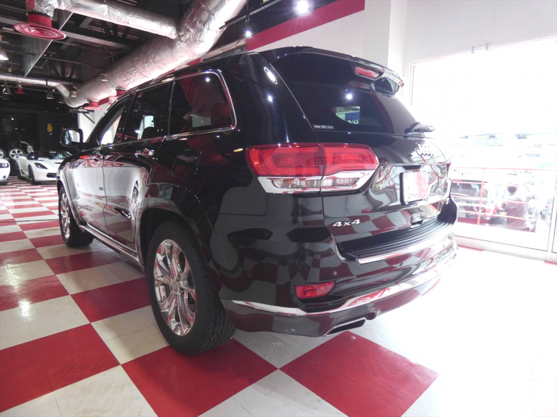 ジープ グランドチェロキー ｻﾐｯﾄ　正規D車 2019yﾓﾃﾞﾙ ﾎﾜｲﾄﾗｸﾞﾅﾚｻﾞｰ ｻﾝﾙｰﾌ 純正20ｲﾝﾁAW Aｶｰﾌﾟﾚｲ Bｶﾒﾗ　2年保証