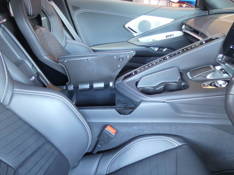 シボレー コルベット 2LT　正規D車 2021yﾓﾃﾞﾙ  ﾜﾝｵｰﾅｰ 黒革ｼｰﾄ ｼｰﾄﾋｰﾀｰ&ﾍﾞﾝﾁﾚｰﾀｰ Aｶｰﾌﾟﾚｲ ﾌﾛﾝﾄ&ﾊﾞｯｸｶﾒﾗ ｸﾙｺﾝ　2年保証