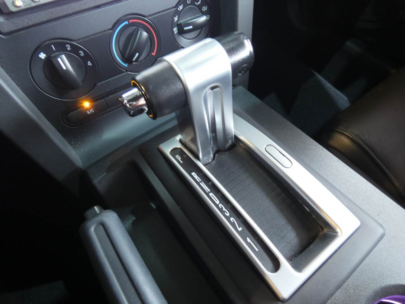 フォード マスタング GT Premium　2008年ﾓﾃﾞﾙ 新並 1ｵｰﾅｰ ﾌﾞﾙｰﾌﾚｰﾑ物 黒革 社外ﾏﾌﾗｰ CPUﾁｭｰﾝ ｻﾘｰﾝ18ｲﾝﾁAW　2年保証