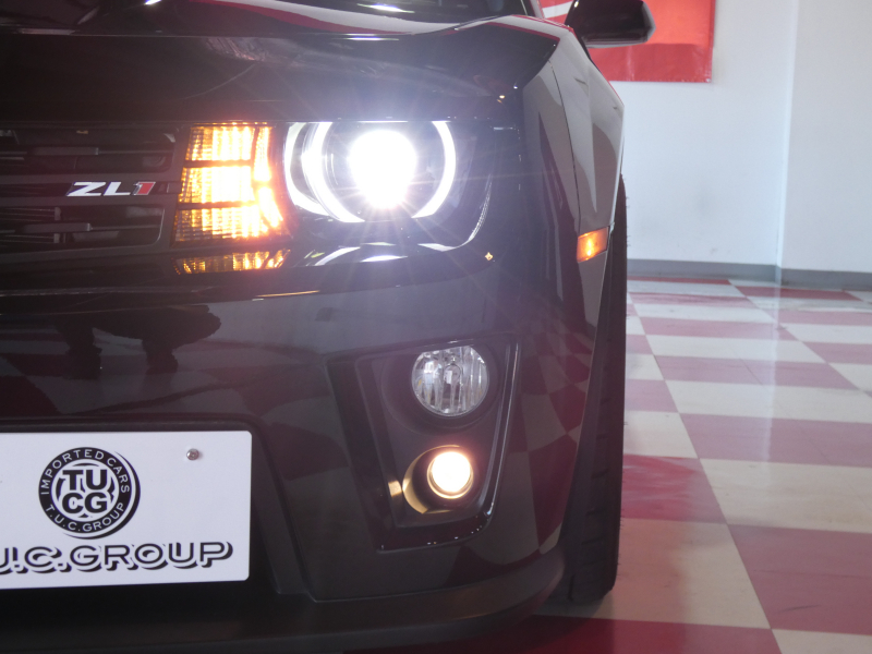 シボレー カマロ ZL1　2013yﾓﾃﾞﾙ 新並 Sﾁｬｰｼﾞｬｰ 黒ｺﾝﾋﾞ革 専用20ｲﾝﾁAW ﾌﾞﾚﾝﾎﾞﾌﾞﾚｰｷ ｼｰﾄﾋｰﾀｰ 社外ﾅﾋﾞTV Bｶﾒﾗ　2年保証