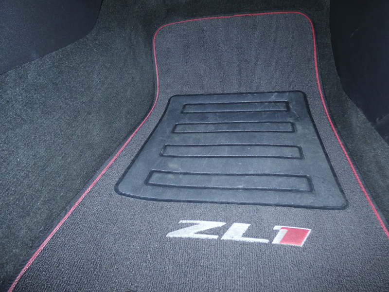 シボレー カマロ ZL1　2013yﾓﾃﾞﾙ 新並 Sﾁｬｰｼﾞｬｰ 黒ｺﾝﾋﾞ革 専用20ｲﾝﾁAW ﾌﾞﾚﾝﾎﾞﾌﾞﾚｰｷ ｼｰﾄﾋｰﾀｰ 社外ﾅﾋﾞTV Bｶﾒﾗ　2年保証