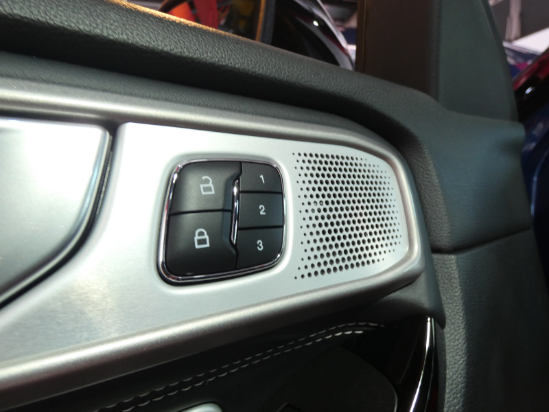 フォード エクスプローラー ST　2023年ﾓﾃﾞﾙ 新並1ｵｰﾅｰ 黒革 ｻﾝﾙｰﾌ Aｶｰﾌﾟﾚｲ ｼｰﾄﾋｰﾀｰ&ﾍﾞﾝﾁﾚｰﾀｰ FSB360ｶﾒﾗ ETC　2年保証