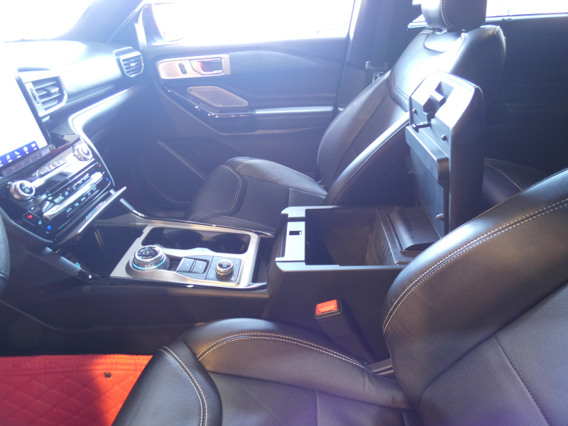 フォード エクスプローラー ST　2023年ﾓﾃﾞﾙ 新並1ｵｰﾅｰ 黒革 ｻﾝﾙｰﾌ Aｶｰﾌﾟﾚｲ ｼｰﾄﾋｰﾀｰ&ﾍﾞﾝﾁﾚｰﾀｰ FSB360ｶﾒﾗ ETC　2年保証