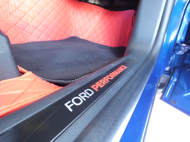 フォード エクスプローラー ST　2023年ﾓﾃﾞﾙ 新並1ｵｰﾅｰ 黒革 ｻﾝﾙｰﾌ Aｶｰﾌﾟﾚｲ ｼｰﾄﾋｰﾀｰ&ﾍﾞﾝﾁﾚｰﾀｰ FSB360ｶﾒﾗ ETC　2年保証