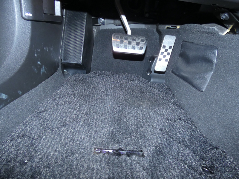 シボレー コルベット ｸﾞﾗﾝｽﾎﾟｰﾂ　正規D車 2012yﾓﾃﾞﾙ 黒ｺﾝﾋﾞ革 Borlaﾏﾌﾗｰ 専用18/19ｲﾝﾁAW ｼｰﾄﾋｰﾀｰ 純正ﾅﾋﾞｵｰﾃﾞｨｵ　2年保証