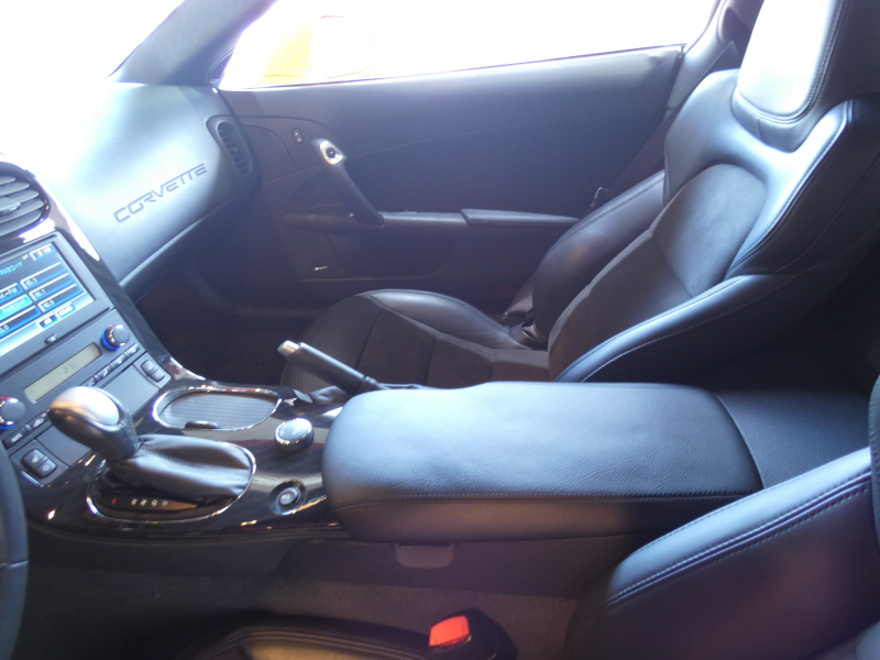 シボレー コルベット ｸﾞﾗﾝｽﾎﾟｰﾂ　正規D車 2012yﾓﾃﾞﾙ 黒ｺﾝﾋﾞ革 Borlaﾏﾌﾗｰ 専用18/19ｲﾝﾁAW ｼｰﾄﾋｰﾀｰ 純正ﾅﾋﾞｵｰﾃﾞｨｵ　2年保証