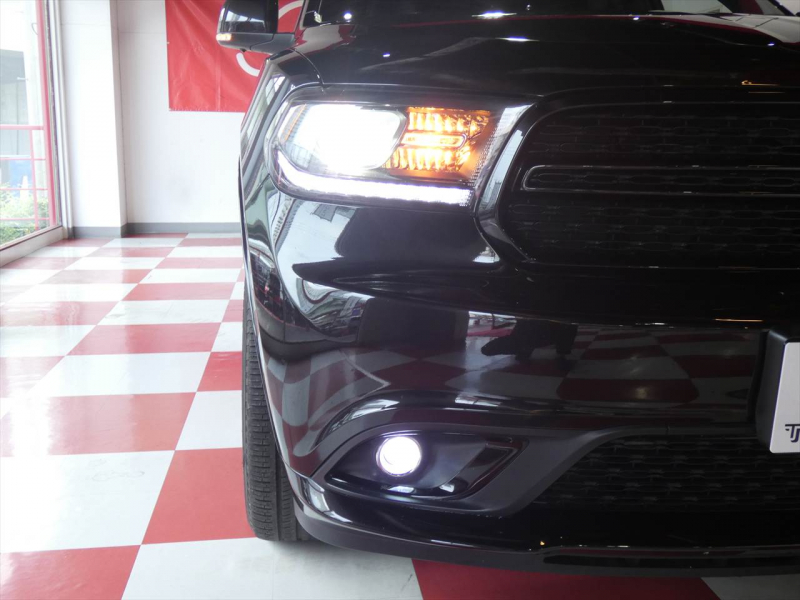 ダッジ デュランゴ ﾘﾐﾃｯﾄﾞ　1ｵｰﾅｰ 2014yﾓﾃﾞﾙ 新並 黒革 ｻﾝﾙｰﾌ ﾗﾘｰｱﾋﾟｱﾗﾝｽ Bｶﾒﾗ ﾌﾞﾗｲﾝﾄﾞｽﾎﾟｯﾄ ｷｾﾉﾝ ﾊﾟﾜｰﾘｱｹﾞｰﾄ 6人乗り3rdシート　2年保証