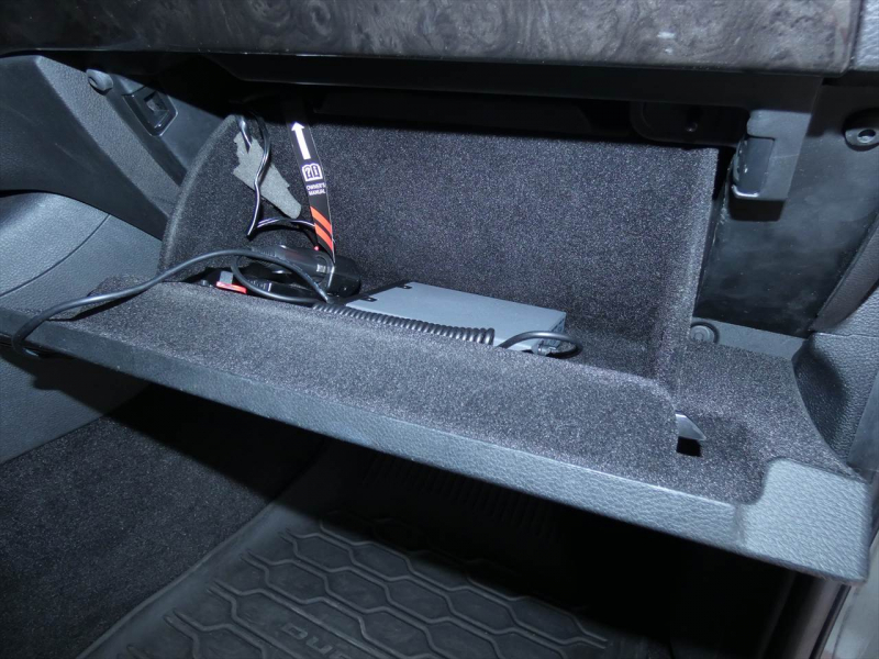 ダッジ デュランゴ ﾘﾐﾃｯﾄﾞ　1ｵｰﾅｰ 2014yﾓﾃﾞﾙ 新並 黒革 ｻﾝﾙｰﾌ ﾗﾘｰｱﾋﾟｱﾗﾝｽ Bｶﾒﾗ ﾌﾞﾗｲﾝﾄﾞｽﾎﾟｯﾄ ｷｾﾉﾝ ﾊﾟﾜｰﾘｱｹﾞｰﾄ 6人乗り3rdシート　2年保証