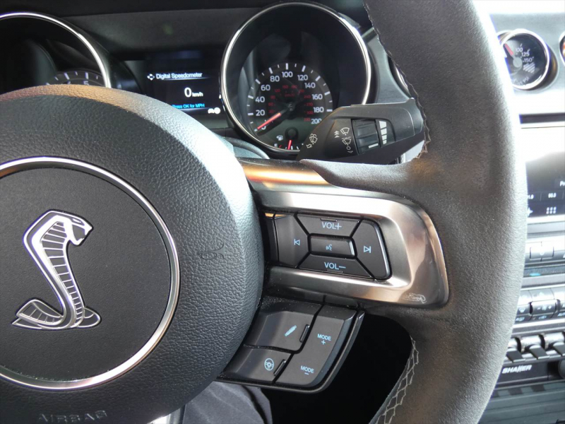 フォード マスタング シェルビーGT350 2017年モデル 6速MT レカロスポーツシート 19AW Brembo 5.2Lフラットプレーンクランク 可変マフラー AppleCarPlay 2年保証